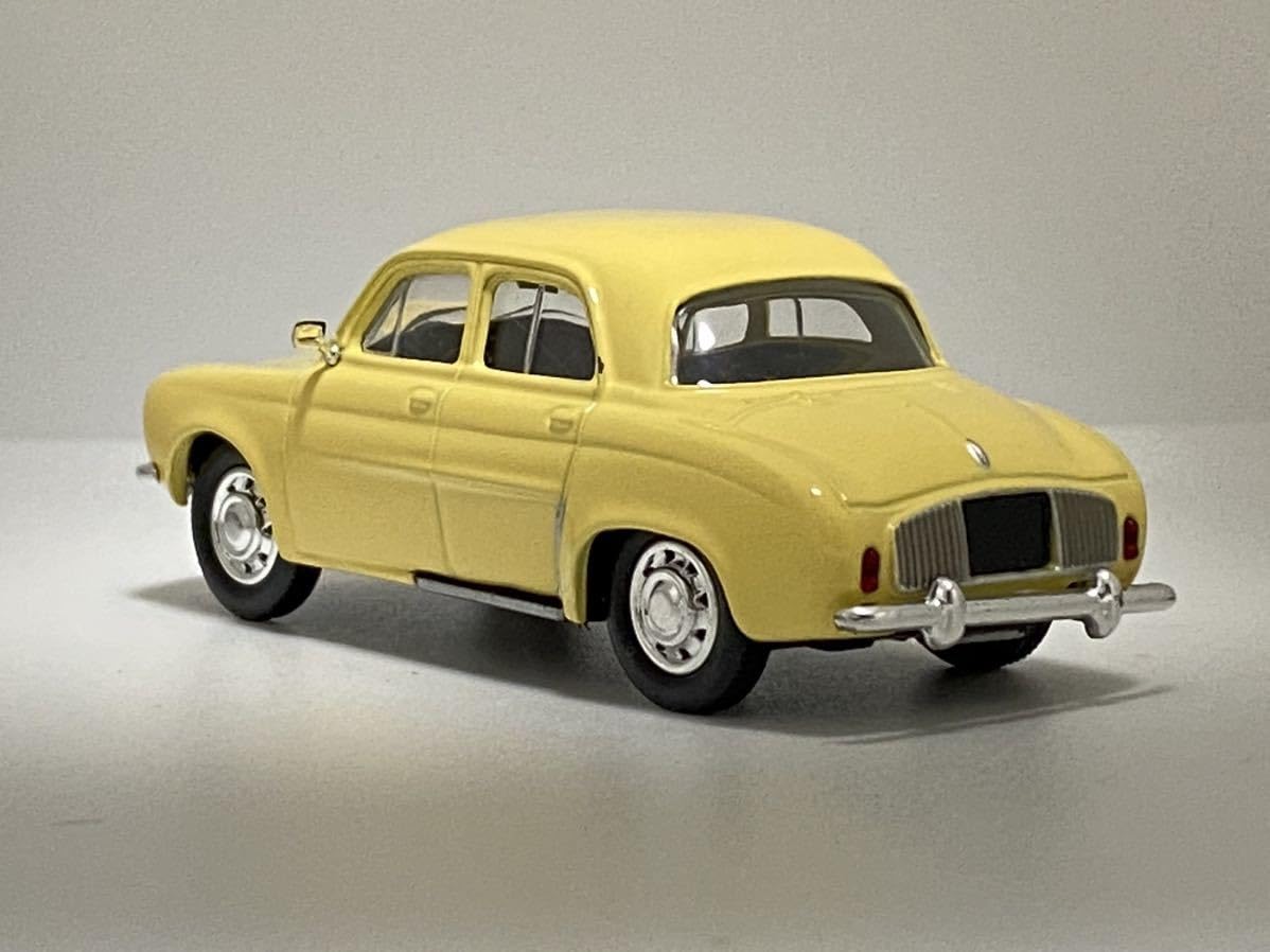 Amazon | ルノー ドーフィン ミニカー 1/43 Renault dauphine